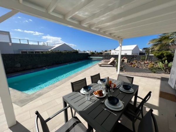 Villa Playa Real 13: 3 bedrooms, with private pool & sea views